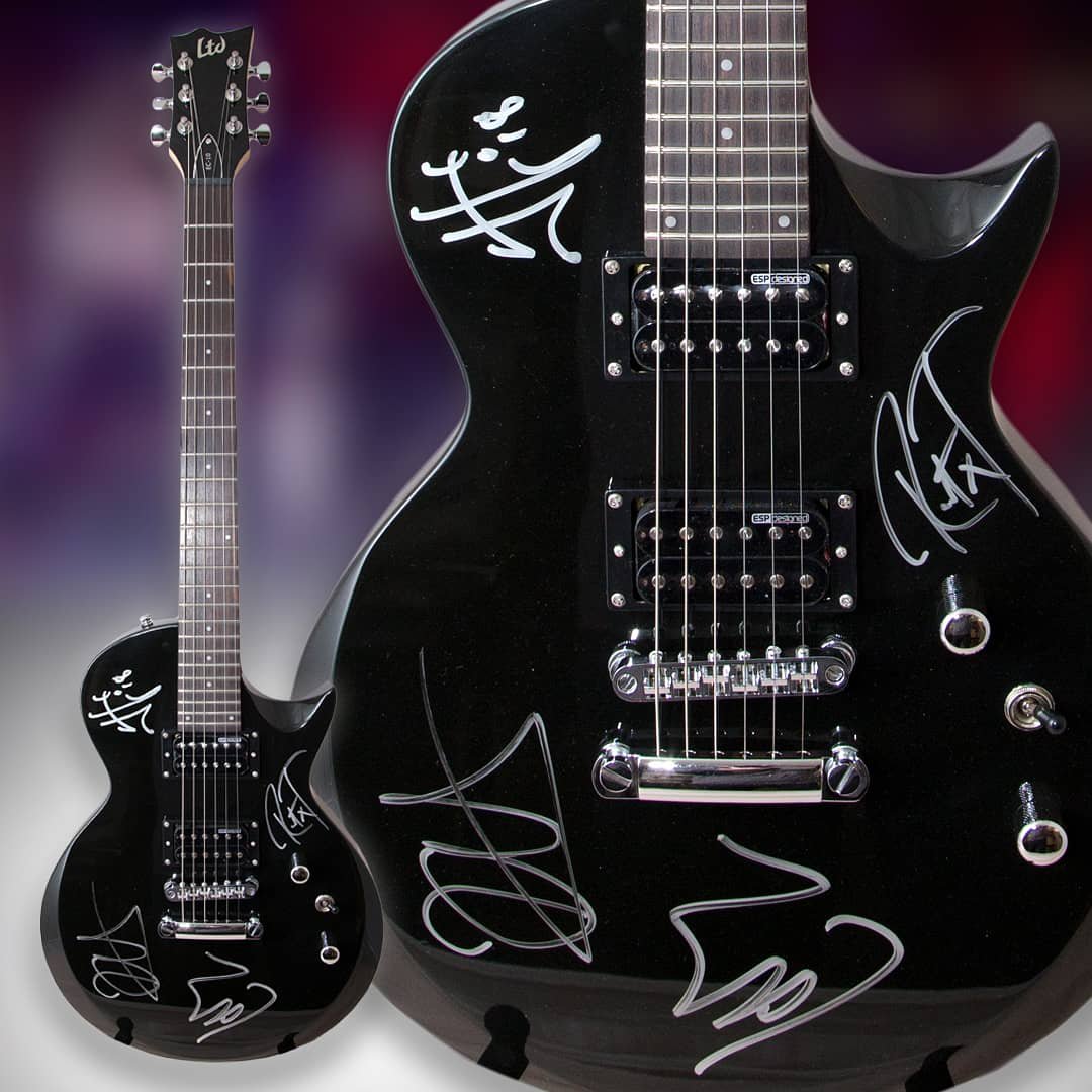 AWMHFoundation's tweet photo. It’s your chance to own a @metallica autographed @ESPGuitarsUSA LTD EC-10! Check out the current #AWMH auction and bid to win. Proceeds from this auction help All Within My Hands support those in need! #MetallicaGivesBack https://t.co/3Ye8hM9sVp https://t.co/9a9YNFfqTx
