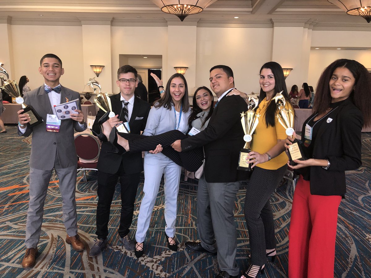 HHS Key Club tweet media