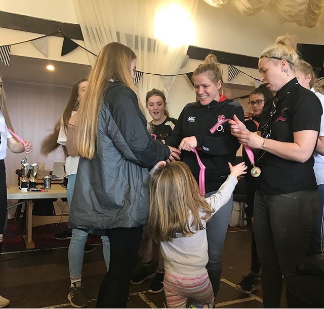 Sunshinesamoir's tweet photo. So whilst Squeeves went to hospital to sort her knee , mini Sanders collected her medal on her behalf from @nolli15 awesome day of rugby until the damaged ligaments π#mbrfc #mbrfcpink #pinkfestival #under15s #rugbygirlsrule πΉ https://t.co/PLsFCU9kFI
