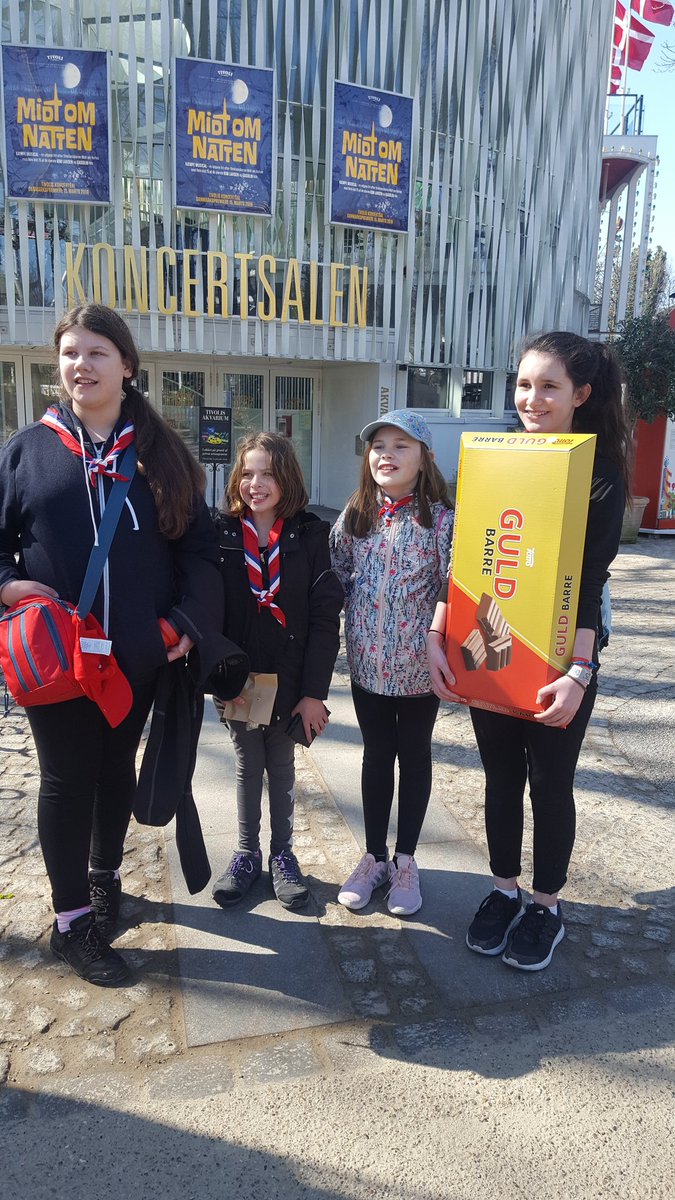 AberdonDashers's tweet photo. Had a busy day at the Tivoli today! All the girls and leaders thoroughly enjoyed themselves. Now getting packed up and ready to head home tomorrow! I'm sure they will be full of stories! 🇩🇰😊 
@GirlguidingAbdn @GirlguidingScot @DenmarkDash https://t.co/Js7N8TL1vN