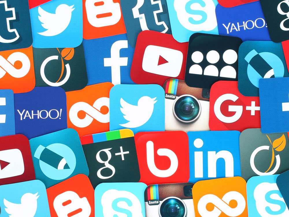 🄻🅄🄲í🄰 😊🤩😎 tweet media