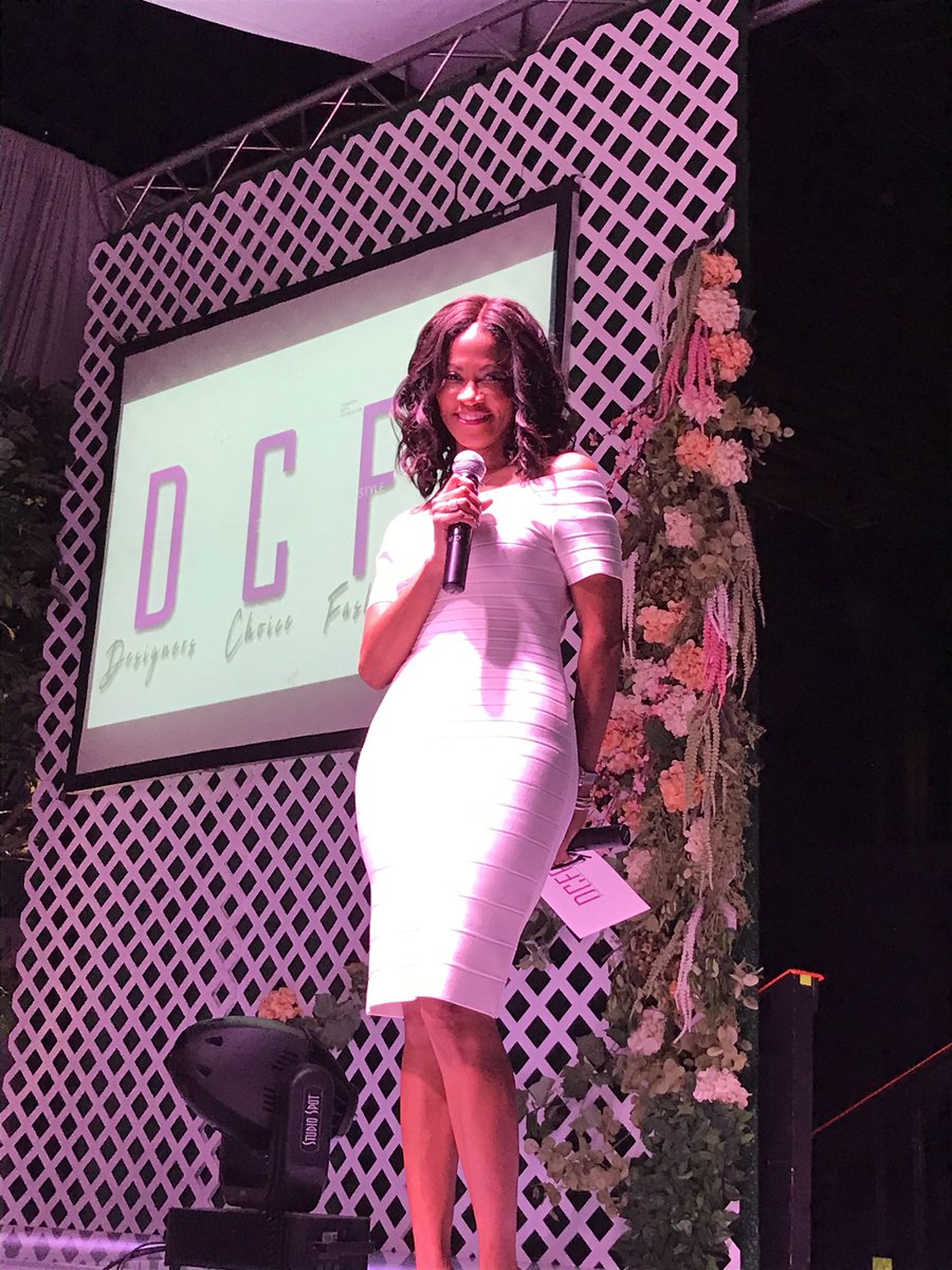 donnaterrell_tv's tweet photo. Great time working with actor @LarenzTate for the 11th annual #DCFP raising ๐ฐ for @TimmonsArts at Metroplex #emceeduties #emcee https://t.co/wcBQoPQGRM