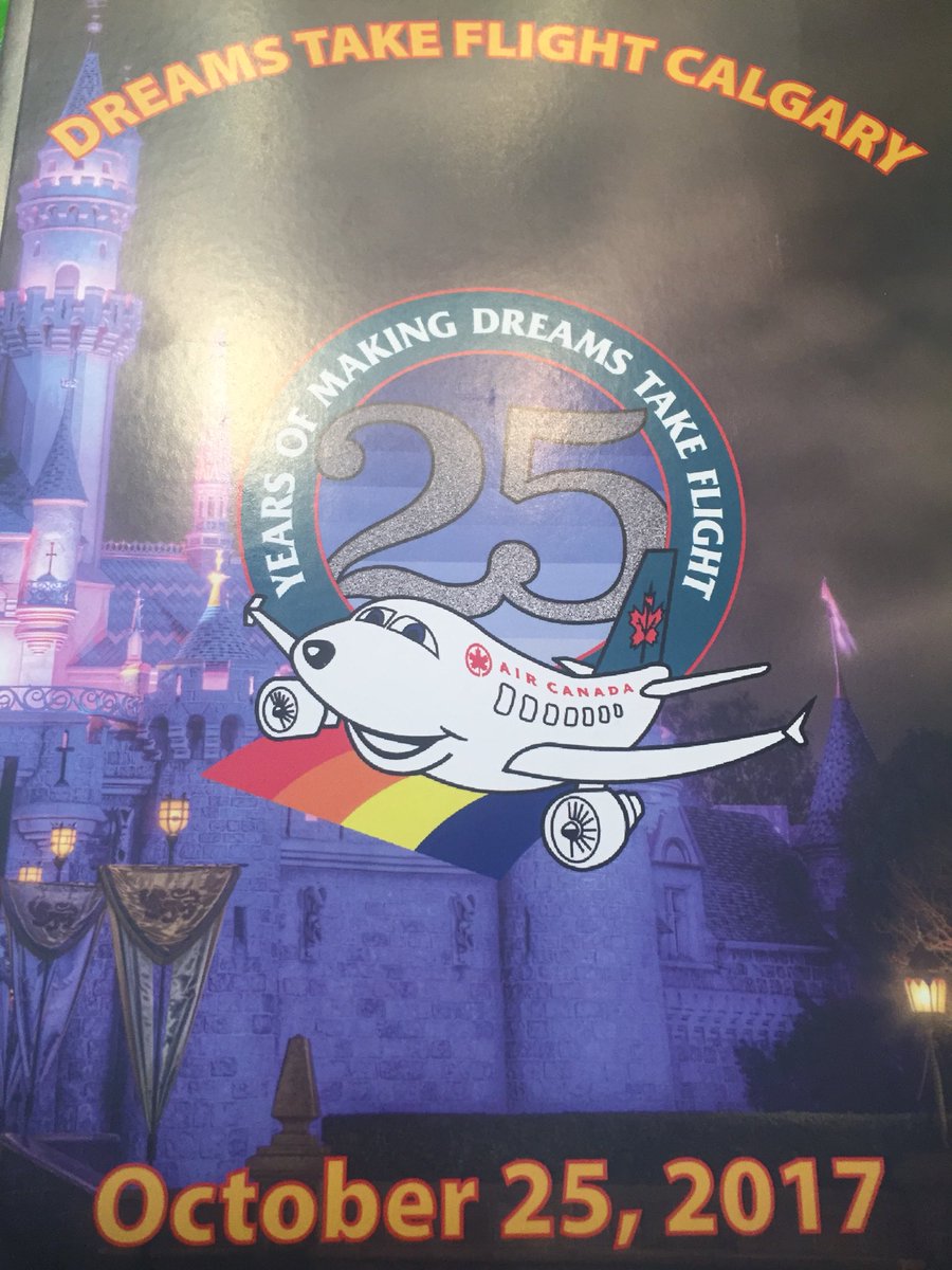 LisaS_yyc's tweet photo. Thank you @DreamsYYC for the amazing memory book! #teamlightningmcqueen ๐ค https://t.co/dLYPqvHE03
