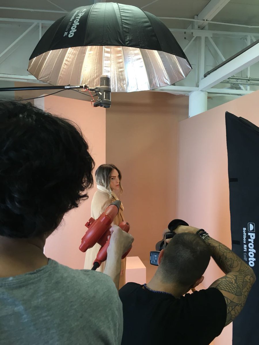 studiofcolombia's tweet photo. #FelizDomingo con @belindapop y #StudioF #MusicalCollection https://t.co/vMsQXd9FKE