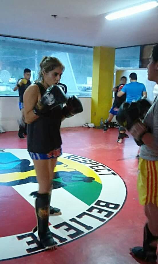 AnaGeoMFloW's tweet photo. #MuayThai #MuayThaiMexico #MuayThaiVeracruz #Veracruz #MuayThaiGirls #AnaGeo #AnaGeoMendoza #AnaGeoMuayThai #AnaMendoza #AnaGeorginaMendozaFlores https://t.co/gsw0zJBIDs