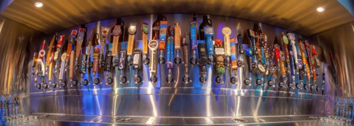 kcquecrew's tweet photo. Best Craft Beer Bar Las Vegas | Gaming Gastropub https://t.co/BZnXo2uBlx #BeerDay #beer #bar https://t.co/foofMp2K0i
