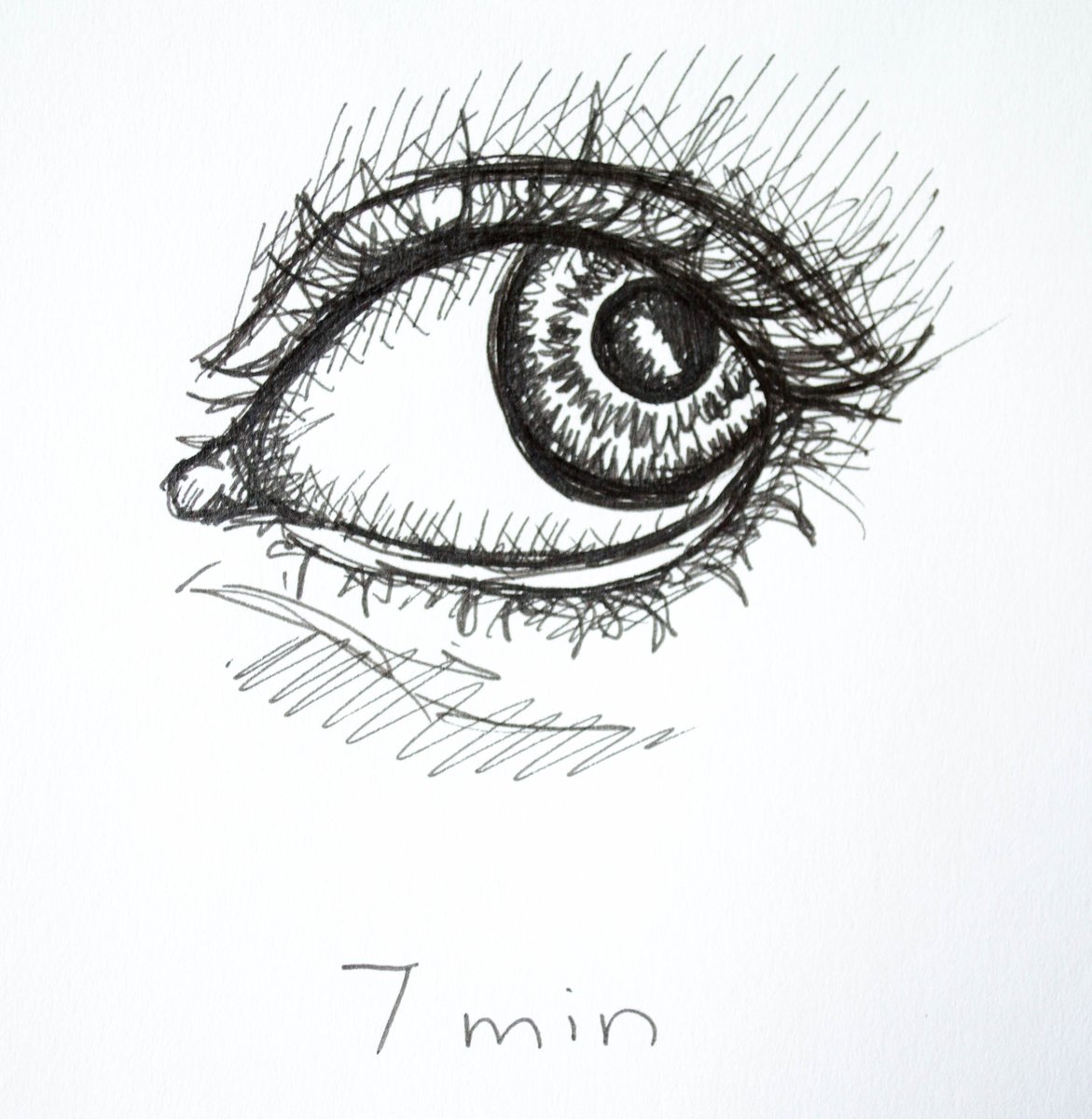 mwillettartist's tweet photo. Seven minute eye sketch!
#Eye #Sketch #sevenminutes #7minute #Micron #Paper #Timedart https://t.co/CcK3G2Nc6b