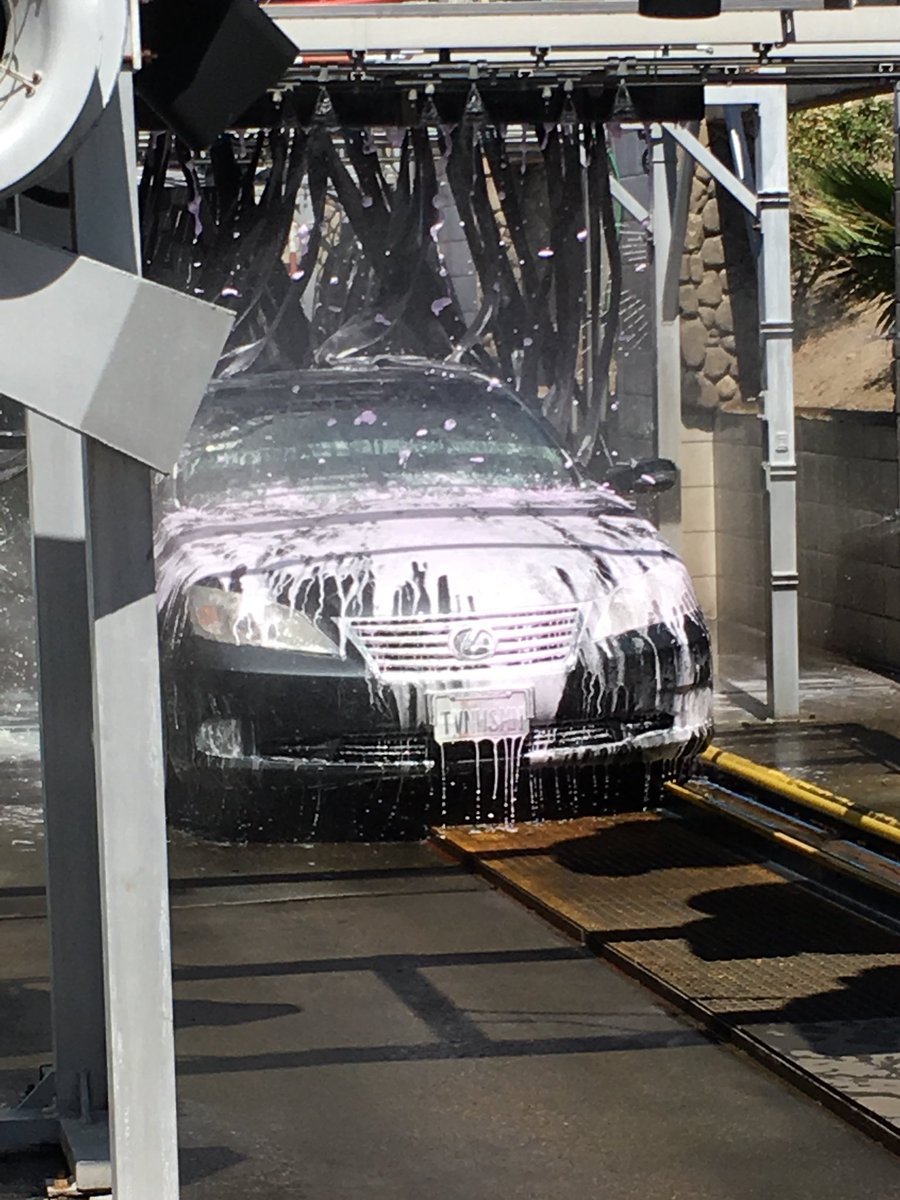 PhilBFox5's tweet image. #BabyGotBath #CleanMachine #SundayFunday