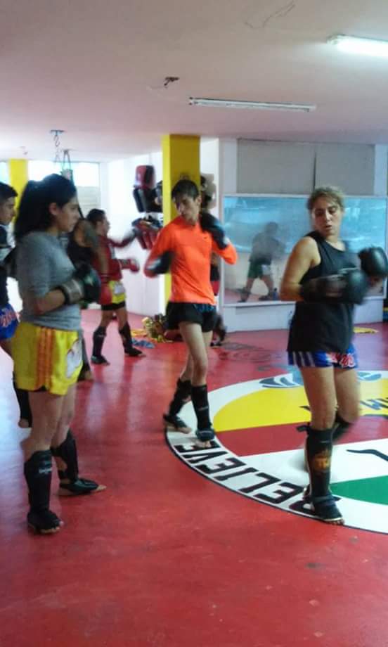 AnaGeoMFloW's tweet photo. #MuayThai #MuayThaiMexico #MuayThaiVeracruz #Veracruz #MuayThaiGirls #AnaGeo #AnaGeoMendoza #AnaGeoMuayThai #AnaMendoza #AnaGeorginaMendozaFlores https://t.co/gsw0zJBIDs