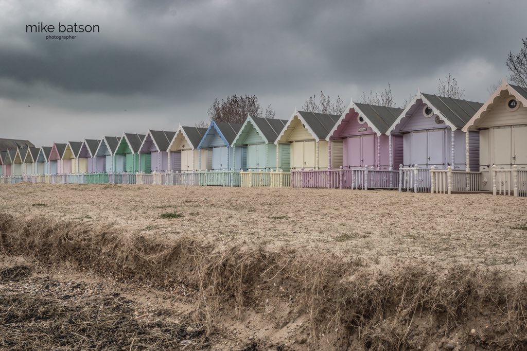 The rain held off for the afternoon for our trip to Mersea Island, although there were some stormy looking clouds looming as we started to make our way back to the car <a href="/StormHour/">#StormHour</a> #MerseaIsland #Essex