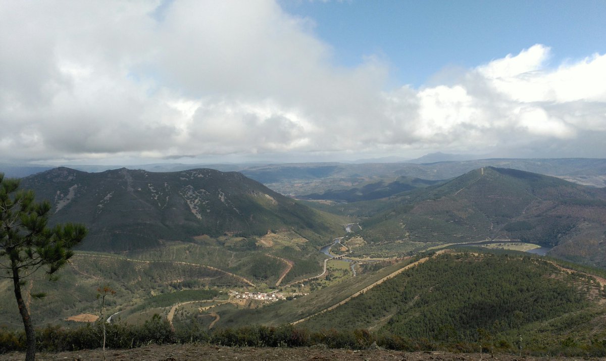lunita1ssb's tweet image. #ComarcaLasHurdes #MeandroMelero Ruta desde Arrolobos hasta Riomalo de Abajo @AGEx_Asociacion @CaceresDetalle @Turismo_DipCC @MuchaMontana @
