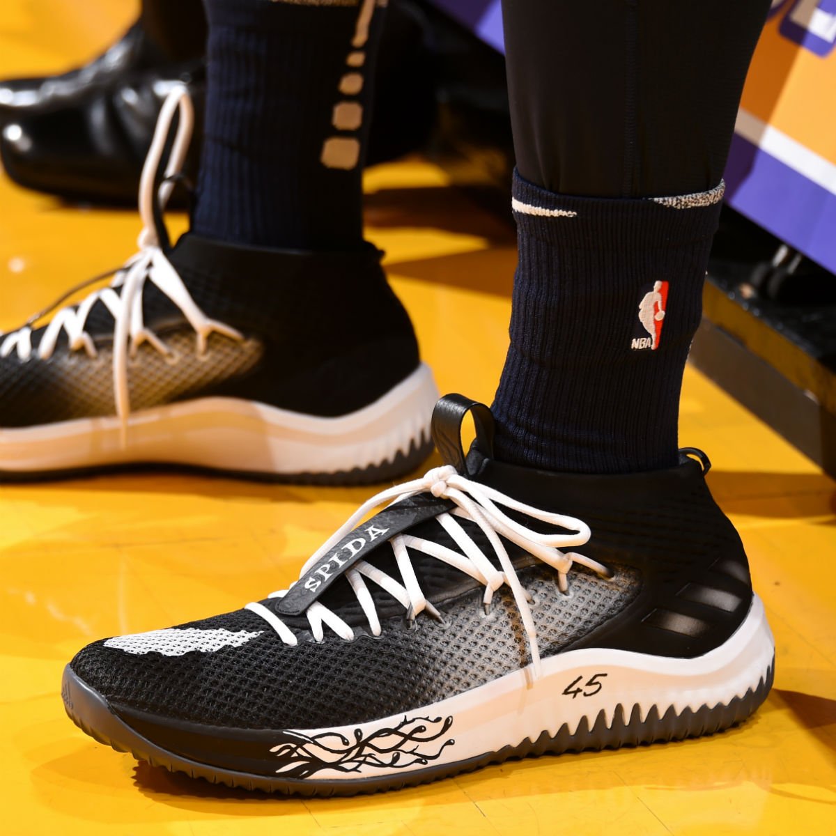spidadmitchell shoes adidas