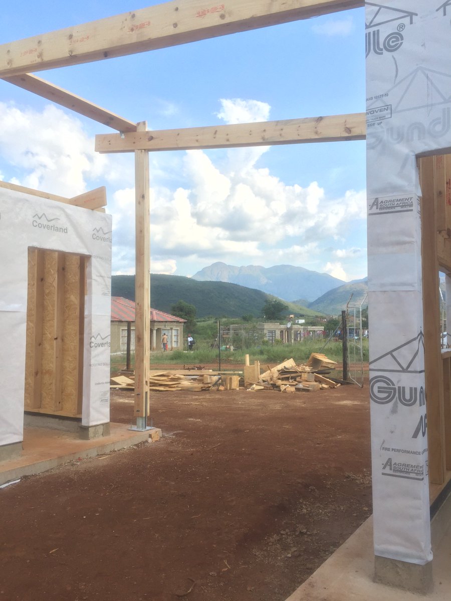 archedpodcast's tweet photo. Episode 30, the first of a series of diary entries from the @UoNABE live project in Limpopo, South Africa is online now and will be on iTunes shortly.

iTunes: https://t.co/zO2W47rUjU      
Stream: https://t.co/4tQNOwPw7g          
RSS: https://t.co/L84wL9xmPu https://t.co/3KaVdCXaeE