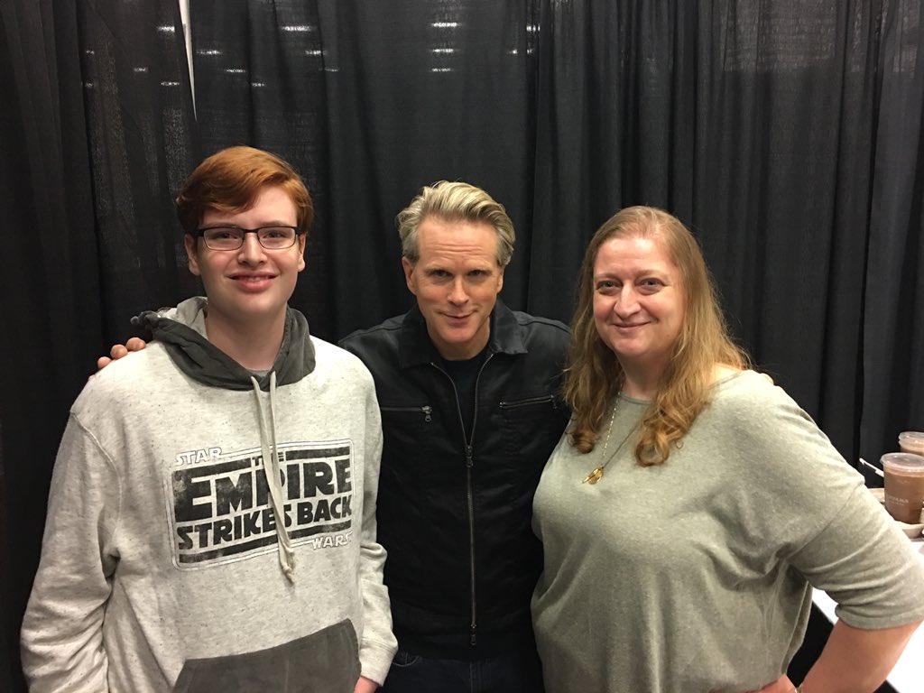 Pengu1nPrincess's tweet photo. @Cary_Elwes thank you for taking time to meet my son and I today! It was such a dream meeting you!#DallasFanExpo #dallasfanexpo2018 #PrincessBride #asyouwish #caryelwes #swoon #dreamcometrue #fangirlmoment #MyHusbandUnderstandsHisFangirlWife https://t.co/i7WUFfZzDn