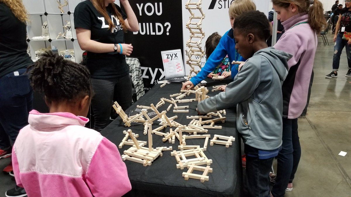 Fit_MamaMeeks's tweet photo. Having fun stacking and building @buildzyx .....so cool! #SciFest #dcscifest https://t.co/kcKDO9mPqY