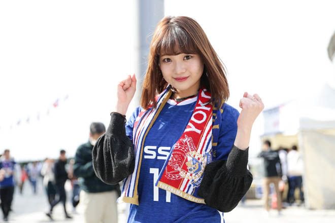 Twitter 上的 サッカーダイジェスト J１ 横浜 川崎 神奈川ダービーを彩った美女サポーターたち サッカーダイジェストweb T Co I0hkw6enzc 横浜f マリノス 川崎フロンターレ Jリーグ 神奈川ダービー サポーター J1リーグ T Co Ypbvjzyvyf