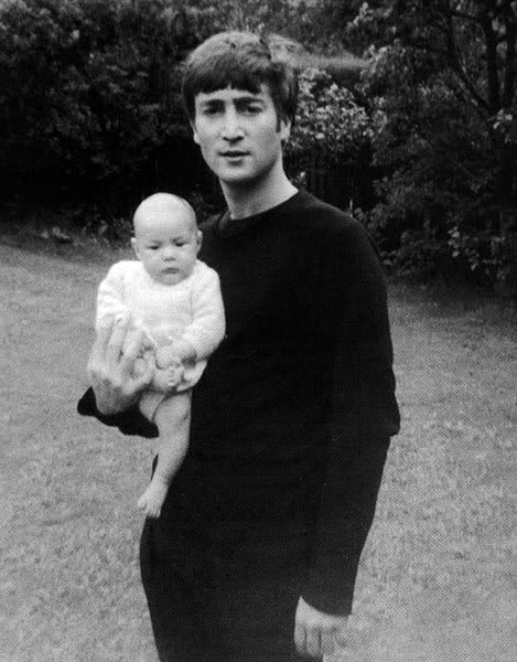 Julian Lennon with dad.

Happy 55th birthday Beatle son (April 8)

 