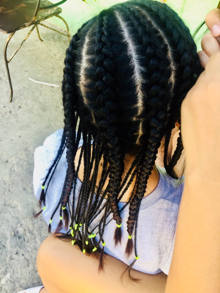 mumuiho's tweet photo. yearly braids... (hindi pwedeng matapos ang taon ng hindi nag papabraids 😉😌)

#cornbraid #braid #hairstyle #hair #braids https://t.co/bhnJRrCeWU