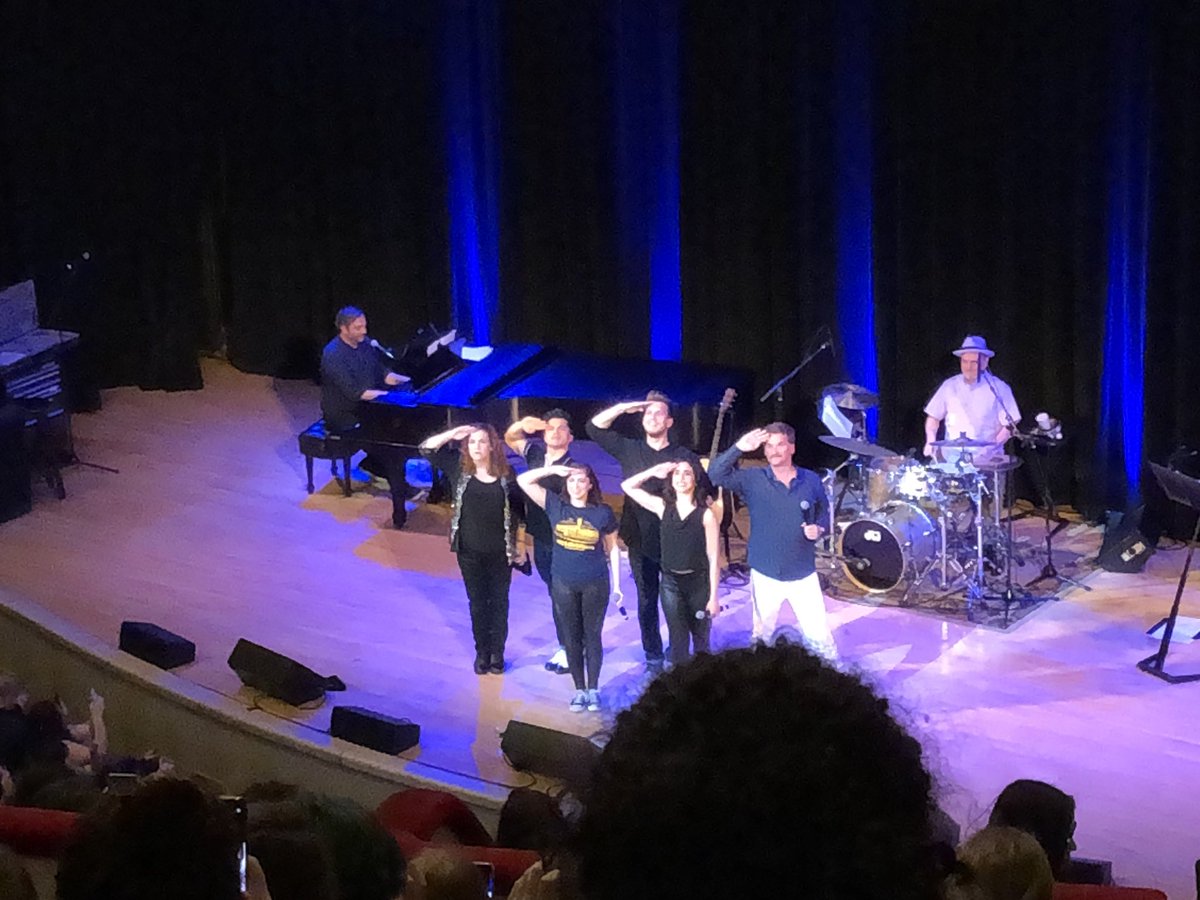 Thank you <a href="/Racheldoesstuff/">Not Rachel</a> and all the cast + writers involved with making my <a href="/CW_CrazyXGF/">Crazy Ex-Girlfriend</a> dreams come true in the form of this hilarious and endlessly entertaining show tonight #crazyexgirlfriendlive