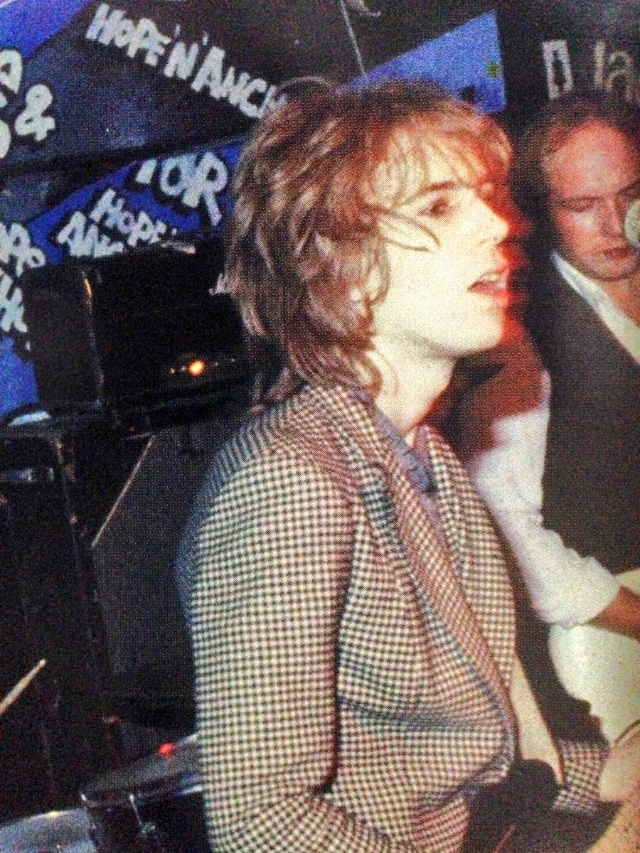 MD1961's tweet photo. 4/8はピーター・ペレット先生のお誕生日🎂 お釈迦様と同じ日にお生まれになった
#HBD #PeterPerret
https://t.co/onuzCuyfS7 https://t.co/t0UCJ2r1yP