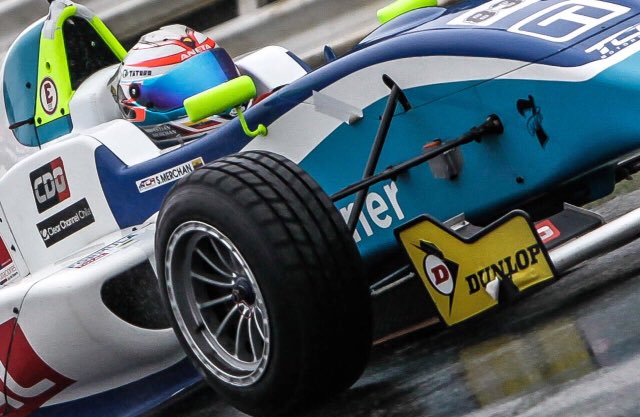 Andresfcarpio's tweet photo. Espectacular lo de @merchanracing83 hoy en la #formulainternacional de Chile 🇨🇱
El ecuatoriano la tuvo fea con problemas en el turbo y la fundición del motor que lo dejó sin prácticas, a pesar de estos inconvenientes hoy fue 2do 🇪🇨 💪🏼 https://t.co/wYw7c6NPzs
