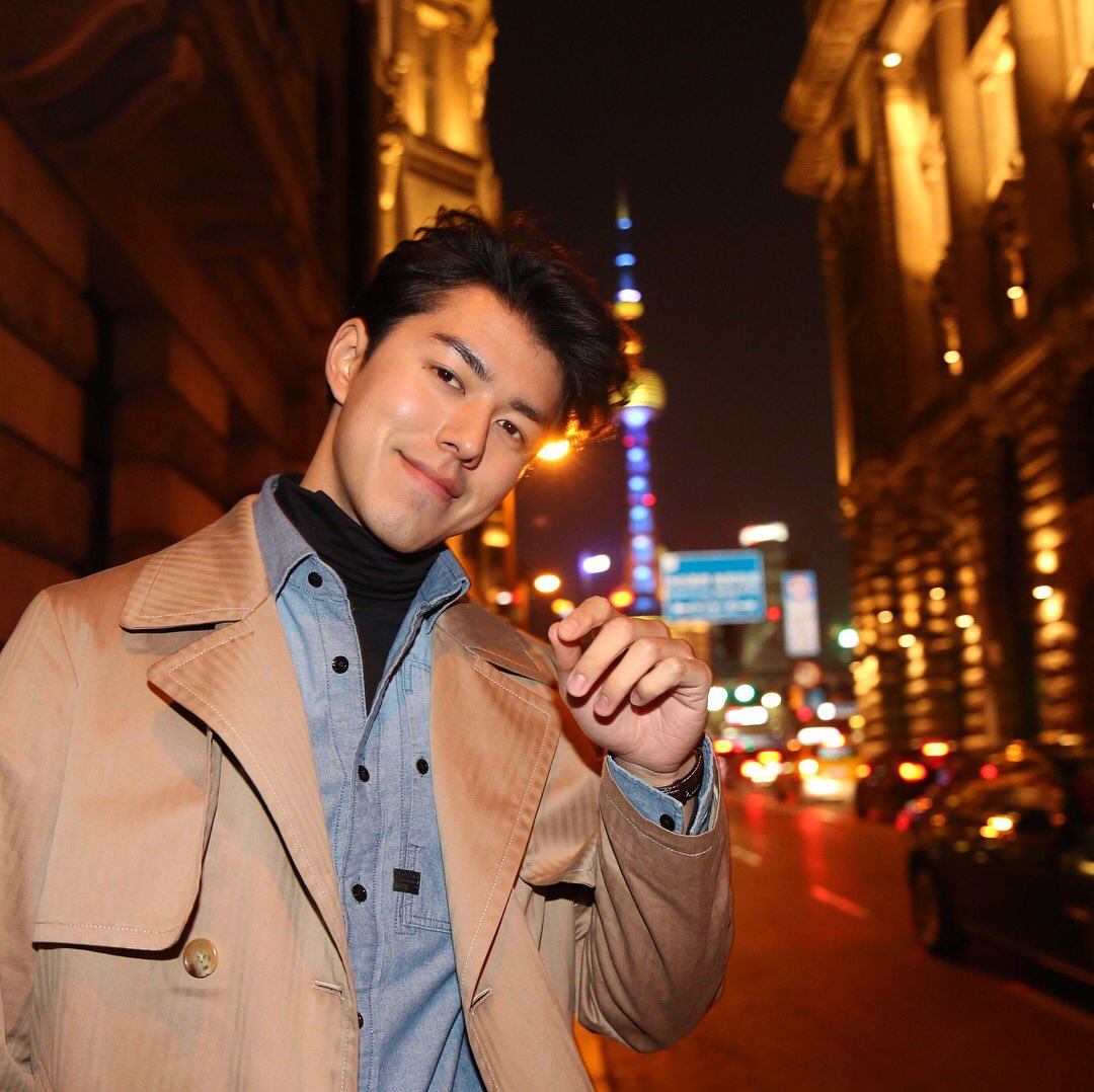 only9naphat's tweet photo. อีกหนึ่งไฮไลท์ของเมืองเซี่ยงไฮ้ "The Bund" ท่าริมน้ำที่เป็นศูนย์รวมของชาวจีน และนักท่องเที่ยวมาชมแสงไฟยามค่ำคืนครับ
#restierthailand
#naphat_nine
#LetsStayRestier
#RestierInShanghai
#NineInShanghai
Cr. koleaders https://t.co/EF1cmc0Ii8