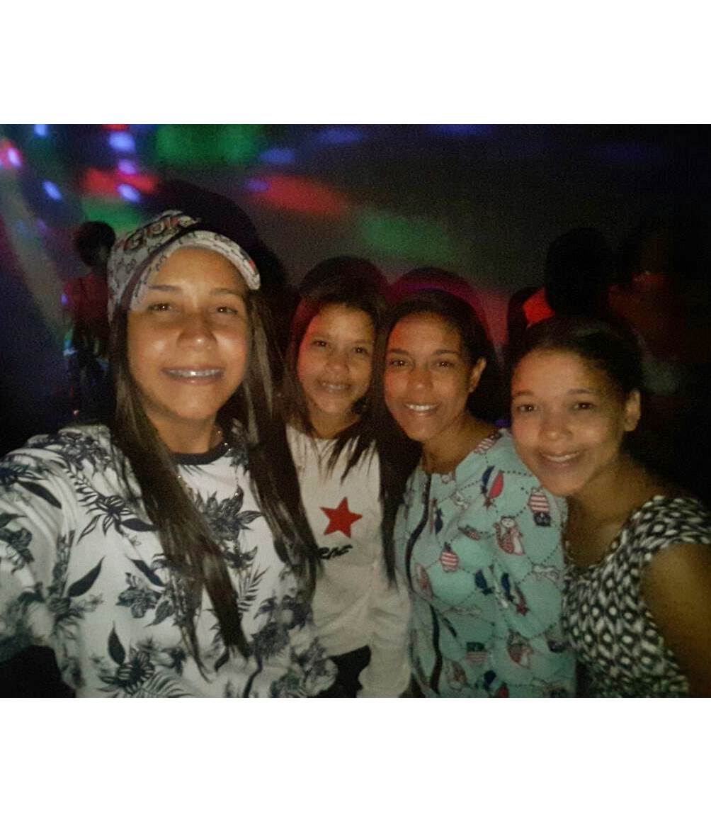 leudismara's tweet photo. Amoresss De Colores😎😎 https://t.co/6373IURALx