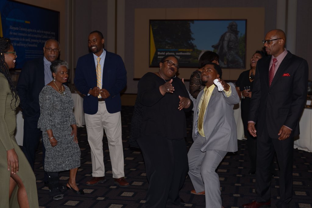 BSCofMU's tweet photo. #EbonyBall2018 #BSCofMU https://t.co/7Z35GqORB1
