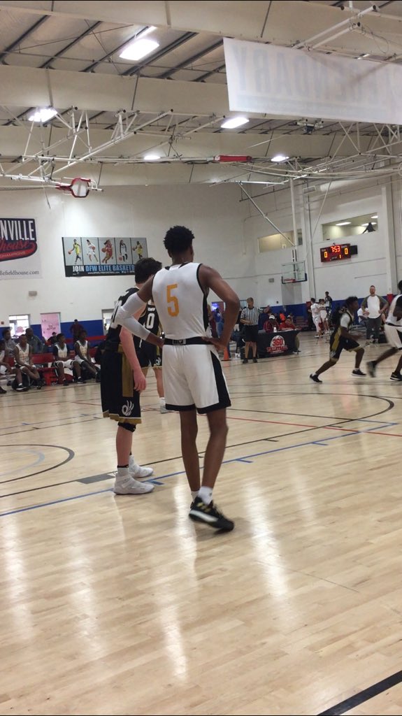 expose_or's tweet photo. Jordan Turner Put on a Show in the championship C/o 20 6’9 https://t.co/mKr7Dxf3mt