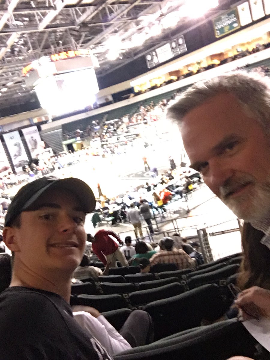 HnyBny_2's tweet photo. G League Finals Game 1 #GoSpursGo @Will_Fisher03 https://t.co/mCZ74KKnlf