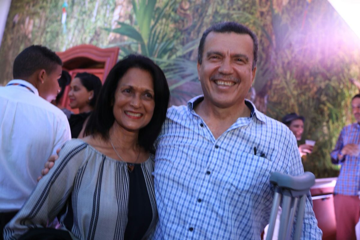 MiAmbientePma's tweet photo. @MiAmbientePma y el @IFFPanama presentan en la alfombra verde "El Marqués de Wavrin del Castillo a la Selva". https://t.co/IZT5z6vs5G