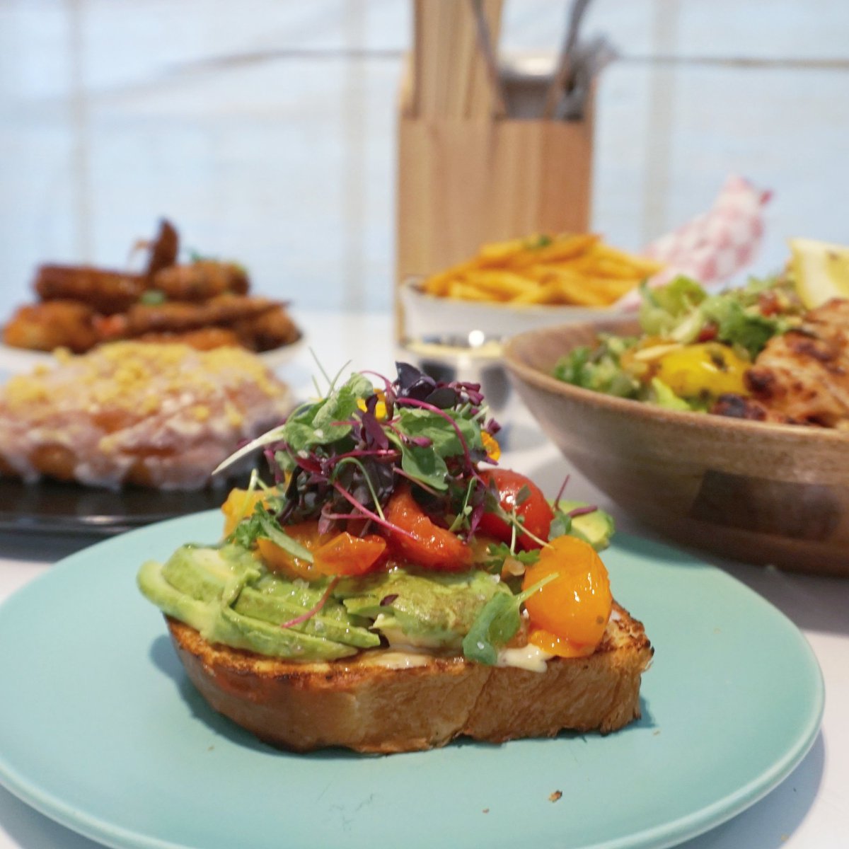 Sunny days call for #avocadotoast at #SundayattheMuseum <a href="/asianartmuseum/">Asian Art Museum</a> #foodie #brunching