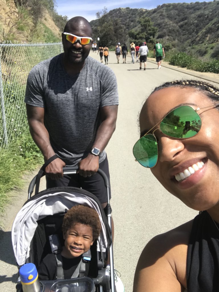 marcelluswiley's tweet image. A family that hikes together...🤷🏿‍♂️❤️ #6pack4summer #16poundsdown #2weeks