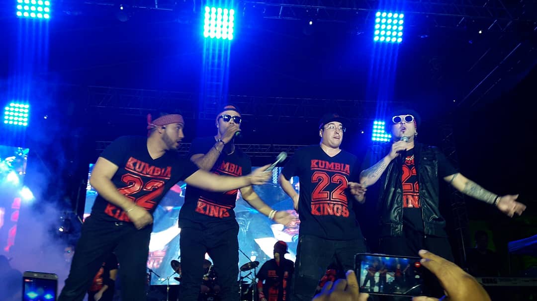 SomosSanLuisP's tweet photo. LOS #KUMBIAKINGS PRENDEN EL ESCENARIO DE LA #FENAE2018

Adrenalina pura, sabor, ritmo y mucha alegría, fue lo que contagió a los miles de visitantes en @FENAE2018, gracias a la agrupación #KumbiaKings, que regresaron a la zona metropolitana después de mucho tiempo de ausencia, https://t.co/oEbDMgzSee
