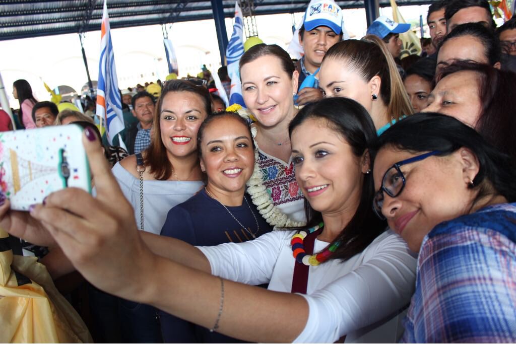Martha Erika Alonso tweet media
