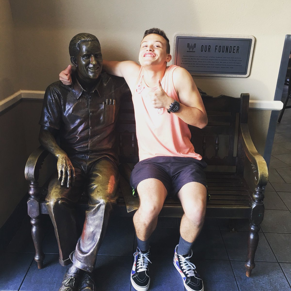 mattylucio's tweet photo. Gotta love #whataburger https://t.co/B2uFlWmeLJ