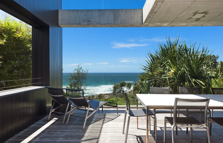 ReconDaily's tweet photo. #TheHutt is an #awardwinning design with stunning #interiors and breathtaking #oceanviews. See more: https://t.co/8zbNpvFoiY
#forsale #DavidEdwards #LJHookerPalmBeach #WhaleBeach #oceanviewhome #oceanfronthome #AlexPopovdesigned #PopovBass @ljhooker https://t.co/6UOlYAsDO8