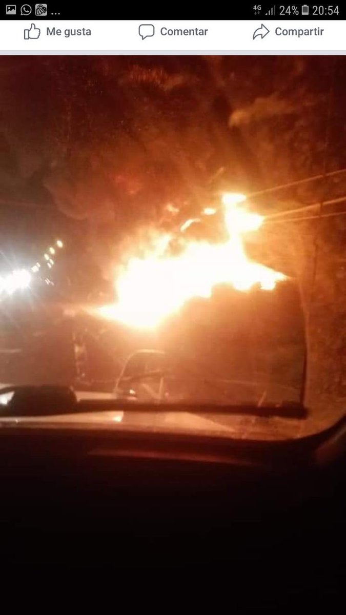 mlotito's tweet photo. Incendio en sector rio blanco, pan de azúcar #coquimbo #megataco @elobservatodo @MiRadiols https://t.co/fKXxpC8x8k