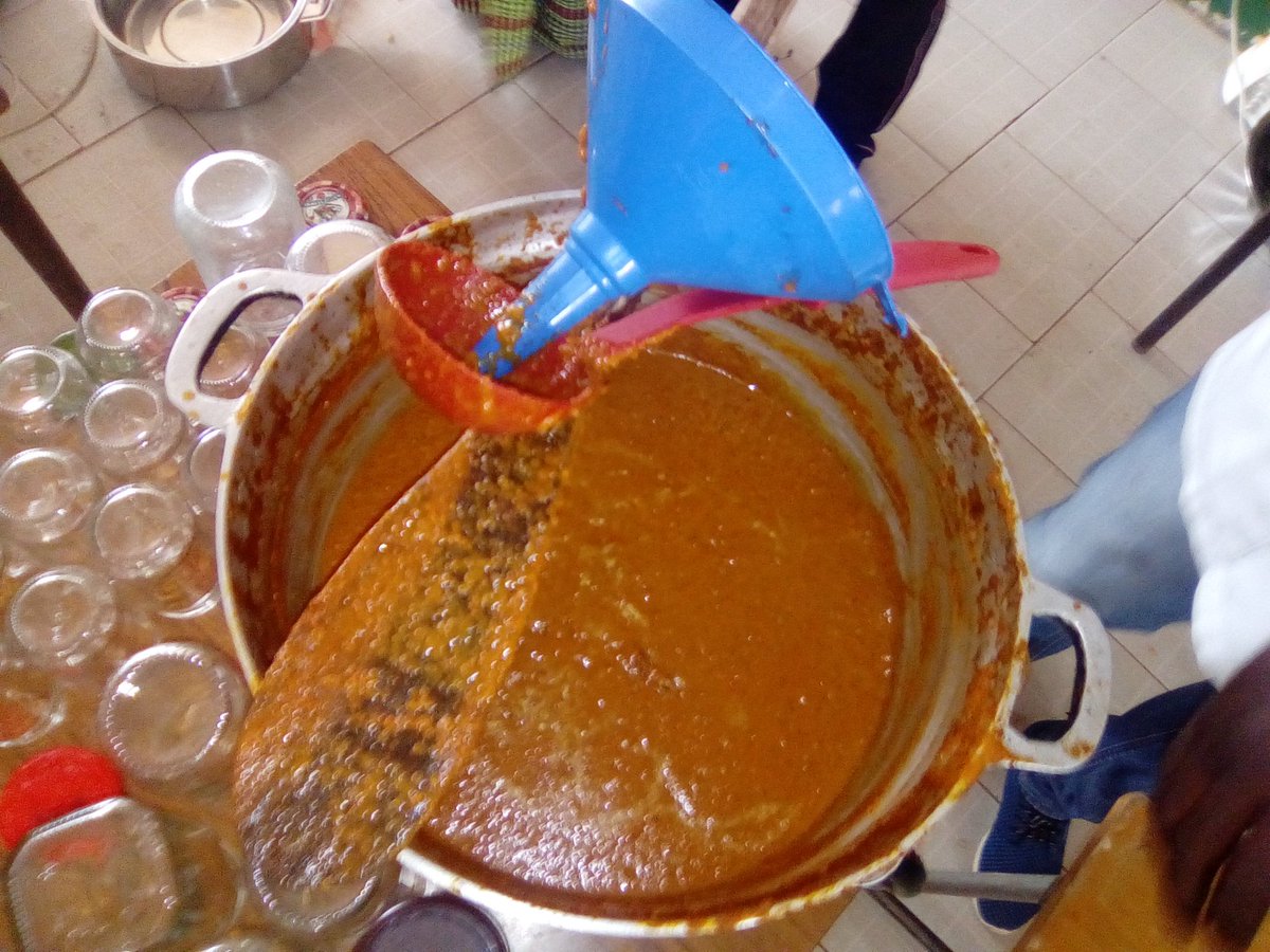 Oseyking's tweet photo. Proudly Gambian made pepper sauce #GambiaGaha #Gambia Youth Chamber of commence # jamaa food processing https://t.co/eZ79idMC0N