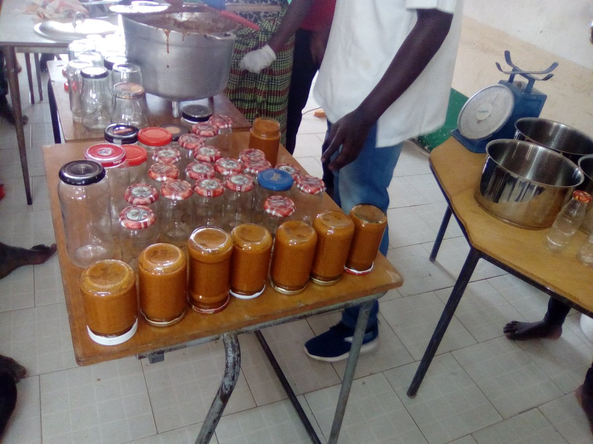 Oseyking's tweet photo. Proudly Gambian made pepper sauce #GambiaGaha #Gambia Youth Chamber of commence # jamaa food processing https://t.co/eZ79idMC0N