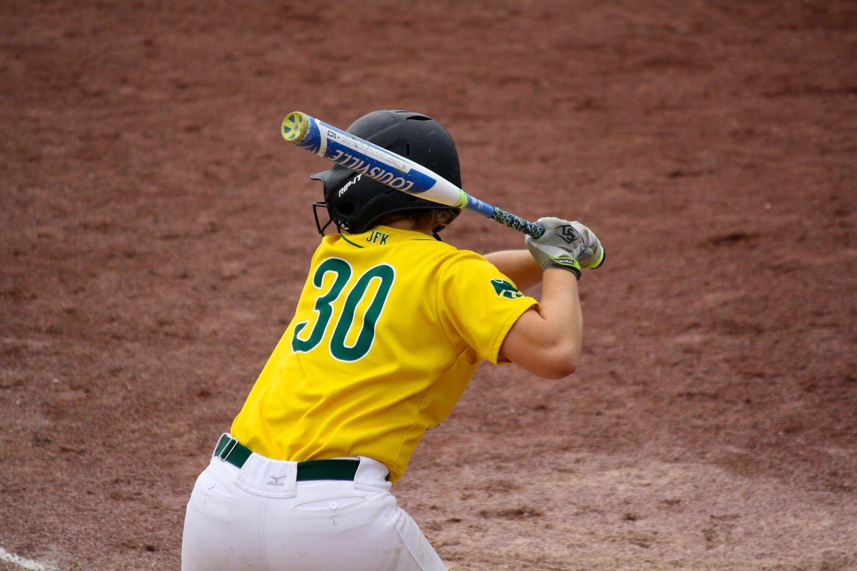JFKsoftball's tweet photo. We’re not letting this snow ❄️ get us down...our countdown is heating up 🔥 Yesterday marked 30 days!! And you’ll be lucky enough to see Abby again during our countdown to #HSsoftballseason...perks of having two jersey numbers😜 #YayAbby #StrikeEmOutThrowEmOut https://t.co/RmeZ1dECSz