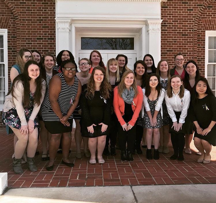 hanoveradpi's tweet image. These gorgeous women completed their jewel degree 💎! Phi chapter wishes you all the best in your future endeavors and know we will always love you!