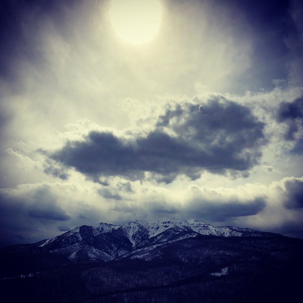 CreatorSundae's tweet photo. Snow on Mountain

#winerisalmostover #endofeinter #winter #mountain #snowboard #croudy #weather #beautifulpicture #instapic #seasonofwinter #japanesemountain #weatherinjapan #april2018 #lovelypicture #natureisbeautiful #mountainnature #sunandcroud https://t.co/nh5GS9uUMC