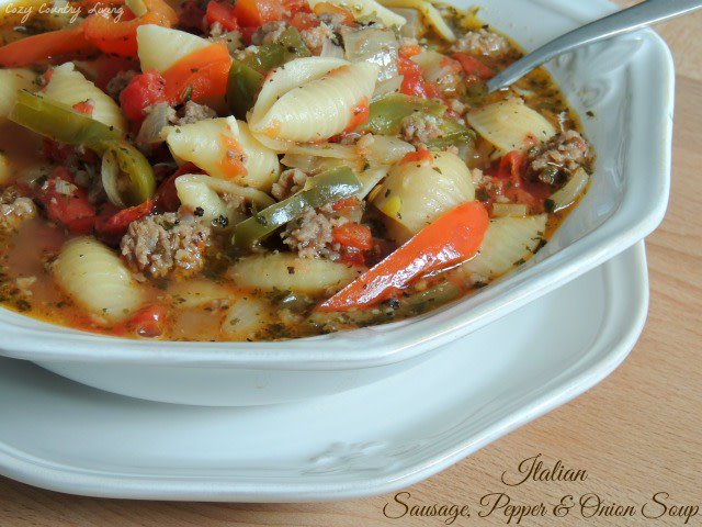 Mmm, a delicious soup!!

Italian Sausage, Pepper &amp; Onion Soup 

cozycountryliving.com/italian-sausag…