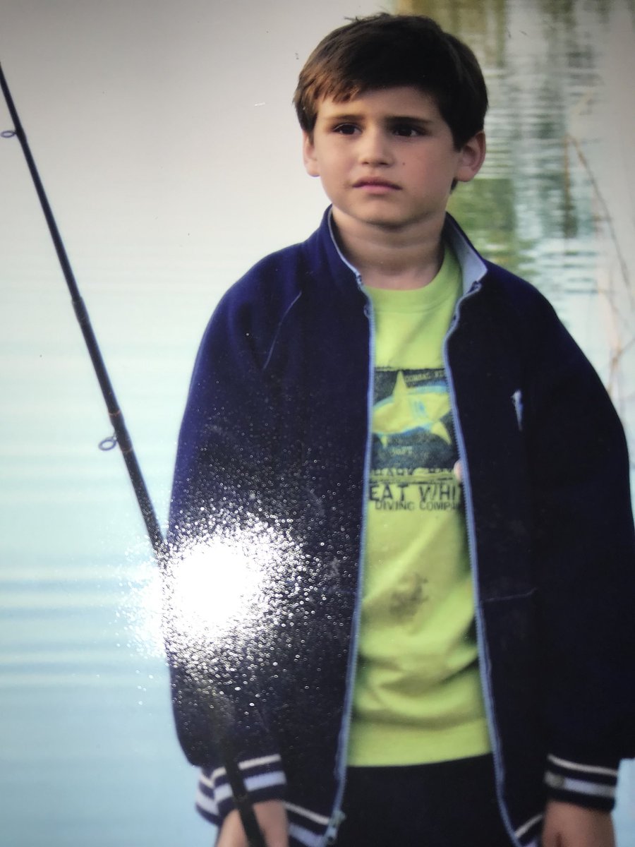 RoboAnthony's tweet photo. the life of a younger sibling captured https://t.co/se67RVILHp