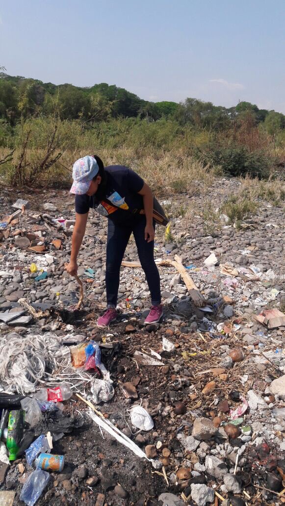 BecasHN2020's tweet photo. #beca2020| Limpieza de Río Puntia, Nacaome, Valle. https://t.co/gGK29px2rO