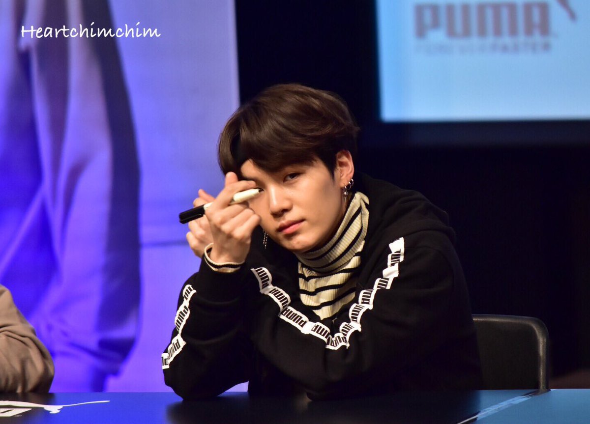 archive_yoongi's tweet photo. BTS x Puma

#MTVBRKPOPBTS • #PremiosMTVMiaw • #BTSARMY • @BTS_twt
#Suga #슈가 #방탄소년단 #Yoongi

~ Agust Butterfly https://t.co/jt5dSkDbPD