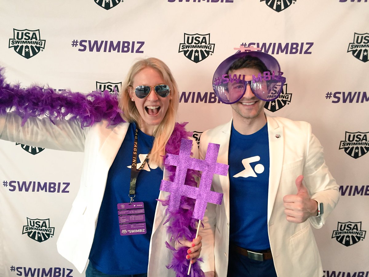 MySwimPro's tweet image. Take 1 in the photo booth ⚡️ #swimbiz @USASwimming @a2paige @FaresKsebati