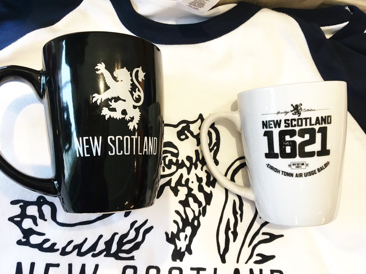 NewScotlandCo's tweet image. Snow weather necessities 😐❄️❄️💨 #springwhereyouat #mugs #longsleeves #canadalove #novascotiaweather