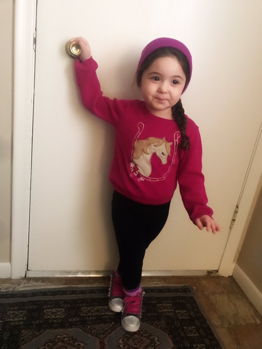 KatherineRR29's tweet photo. Side braids for the win today! 🌻 Happy Sunday friends!! #LittleDiva #LOML #PositiveVibesOnly #Katherine #kidsOfIg #Threenager #ToddlerFashion #ToddlerLifestyle #LittleDiva #LittleModel #MyHappyGirl #SayCheese #SheLovesTheCamera #Gymboree @Gymboree https://t.co/2zBZYMY0gY